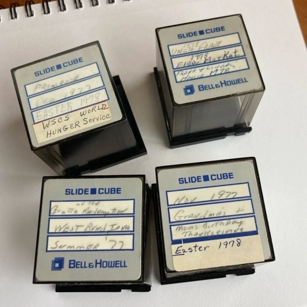 Slide photo storage holder box Bell & Howell